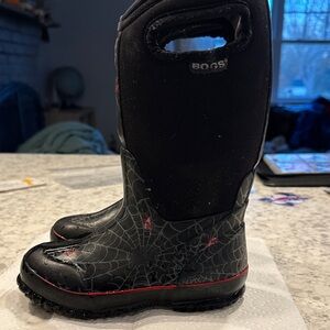 BOGS Kids Black and Red Spider Web Boots